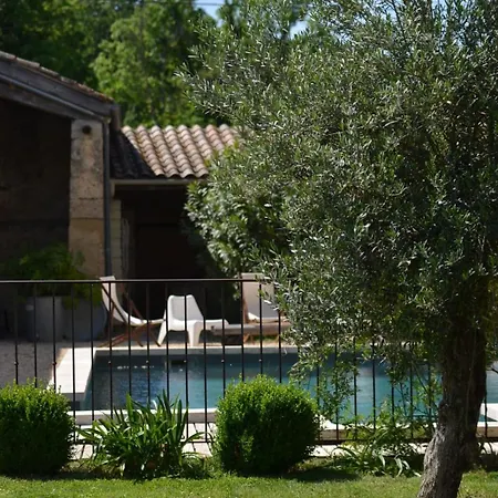 Ferme St Pierre Drome, 2-4 Personnes, Prestations Diverses Panzió